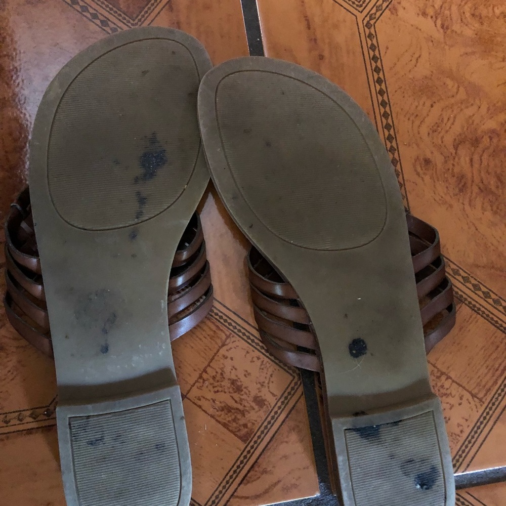 GUESS Sandals - Picture 4 of 4